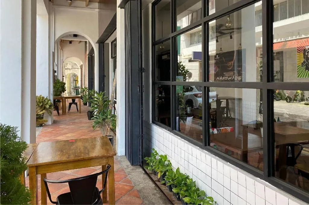 Hotel Spot On 90194 Lincoln'S Backpacker'S George Town 2*,