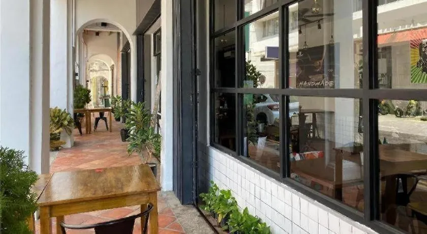 Hotel Spot On 90194 Lincoln'S Backpacker'S George Town