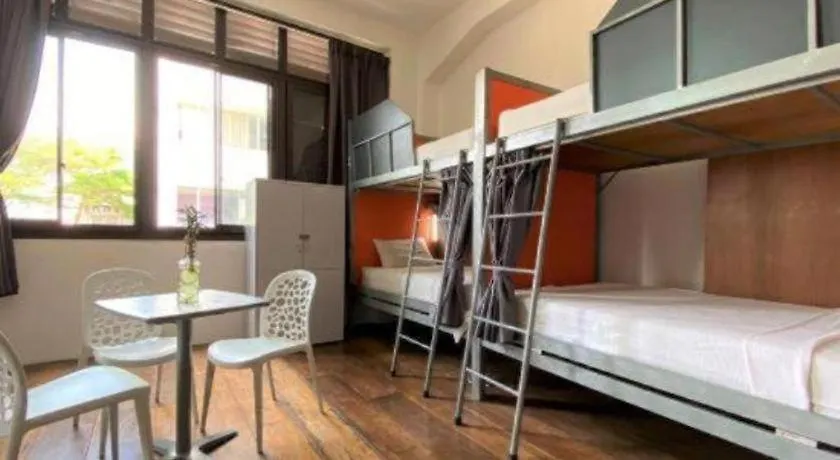 Hotel Spot On 90194 Lincoln'S Backpacker'S George Town Malezja
