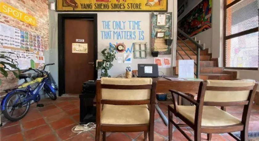 Hotel Spot On 90194 Lincoln'S Backpacker'S George Town