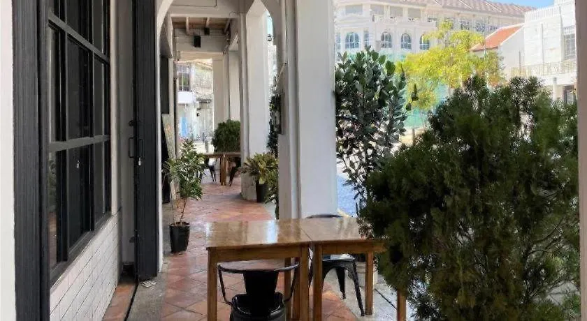 Hotel Spot On 90194 Lincoln'S Backpacker'S George Town Malezja
